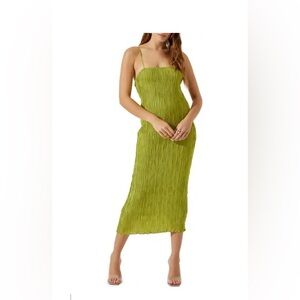 Astr Green Midi Dress